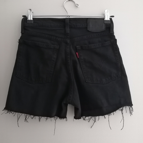 Levi's Wedgie Straight Premium Cut Off Denim Jean Shorts in Black Sprout 24 - Picture 3 of 14